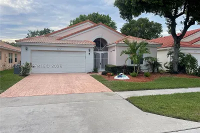 6257 Coral Reef Ter 1