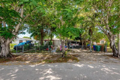 229-230 NW 48th Ct 1