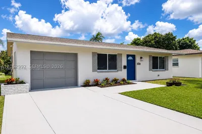 5716 NW 70th Ter 1
