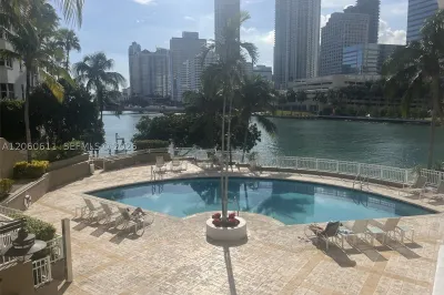 801 Brickell Key Blvd #2509 1
