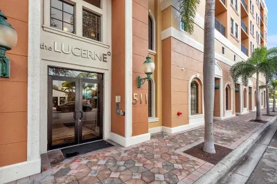 511 LUCERNE Avenue #616 1