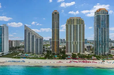 17749 Collins Ave #3101 1