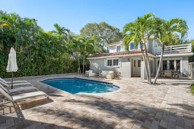 820 Palm Trail 1