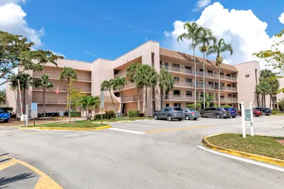 2705 NW 104th Avenue #406 1