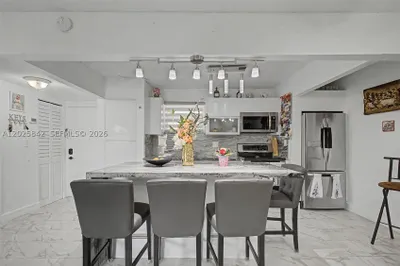 399 NW 72nd Ave #320 1