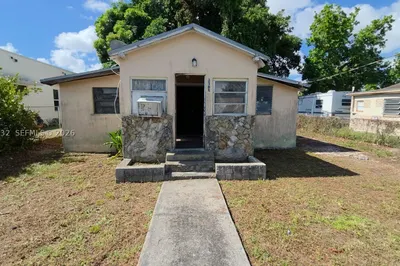 3168 NW 66th St 1