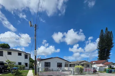 2237 NW 50th St 1