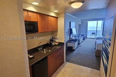 18001 Collins Ave #2610 1
