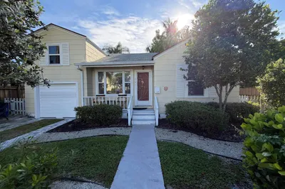 618 N Ocean Breeze 1