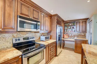 14 Royal Palm Way #6060 1