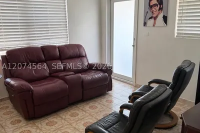 3010 NW 32nd St 1