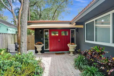 1625 SE 2nd Court 1