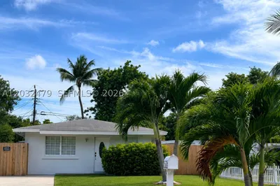 1116 N 61st Ave #1 1