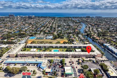 4500 N Federal Highway #303 1