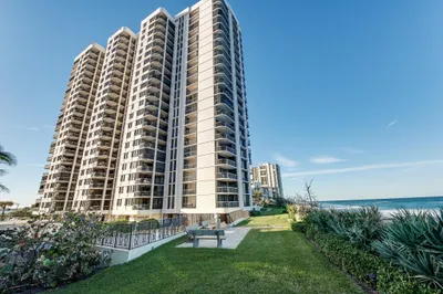 5380 N Ocean Drive #22a 1
