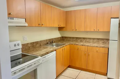 405 Executive Center Drive #208 1