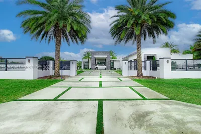 13052 NW 102nd Ave 1