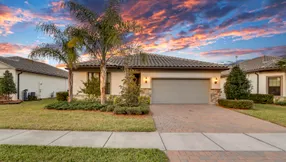 Just Listed | 655 SE Villandry Way
