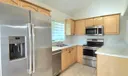 608 Commodore Dr Photo