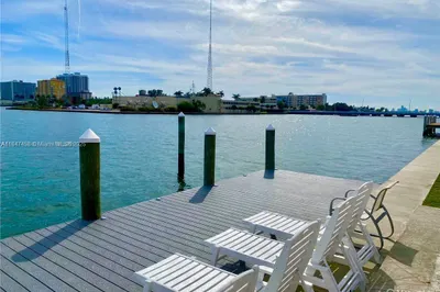 Dock