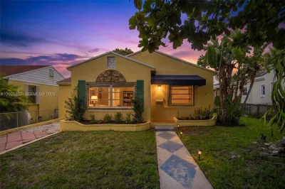 1811 SW 17th Ter 1