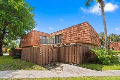 1600 Coral Ave 1