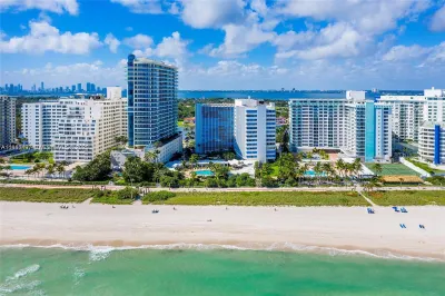 5055 Collins Ave #6N 1