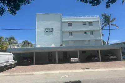 4300 El Mar Drive #24 1