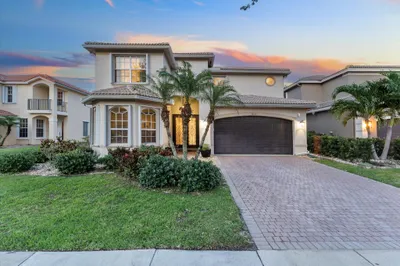 8111 Emerald Winds Cir 1