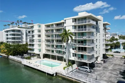 9500 W Bay Harbor Dr #6C 1