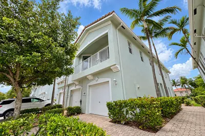 3069 Laurel Ridge Circle 1
