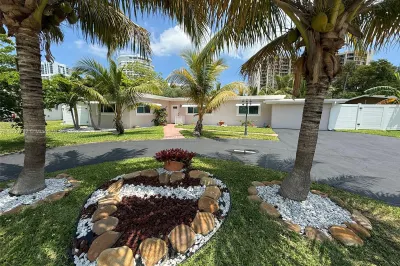 1760 Bel Air Ave