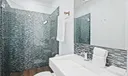 2501 Pine Tree Dr Photo