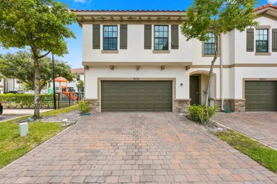 2011 Tamarind Drive 1