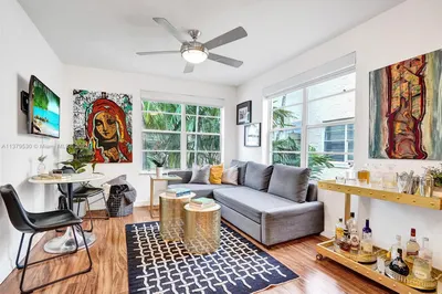 1337 Euclid Ave #206 1