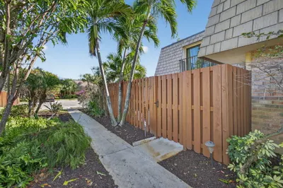112 Ocean Cove Drive 1