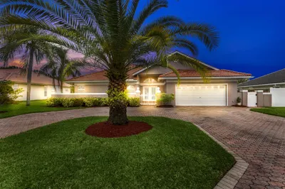 3093 SW Seaboard Lane