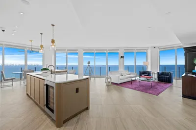 525 N Ft Lauderdale Beach Blvd #801 1