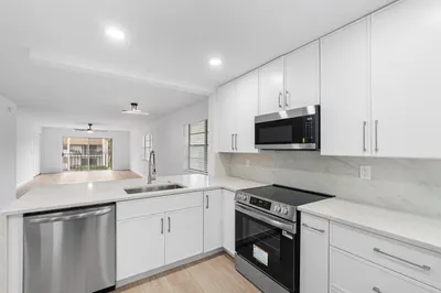2925 SW 22ND Avenue #2080 1