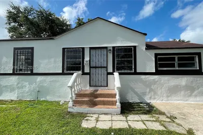 1012 NW 66th St 0 1