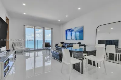 5701 Collins Ave #PH08 1