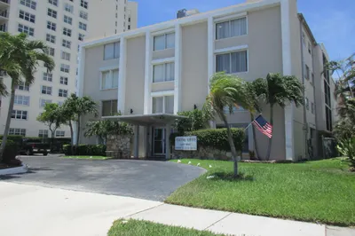 1527 S Flagler Drive #203F 1
