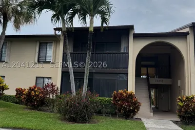 614 Sea Pine Way #C1 1