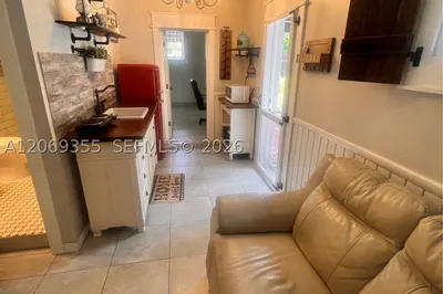 1735 SW 85th Ave 0 1
