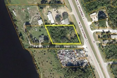 5381 N Us Highway 1 1