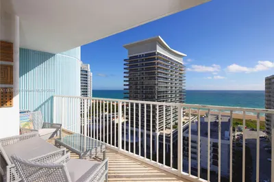 5838 Collins Ave #14C 1