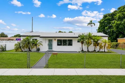 16100 NW 28th Ct 1