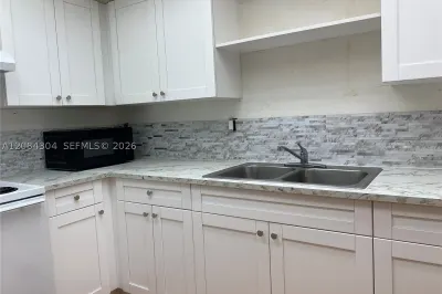 10000 NW 80 Ct #2537 1