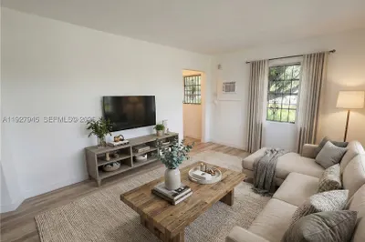 3331 NW 43rd Ter 1