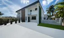 7994 Crespi Blvd Photo
